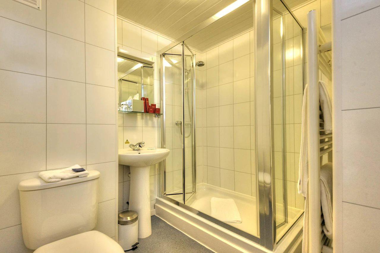 Muthu Queens Hotel, Обан Экстерьер фото